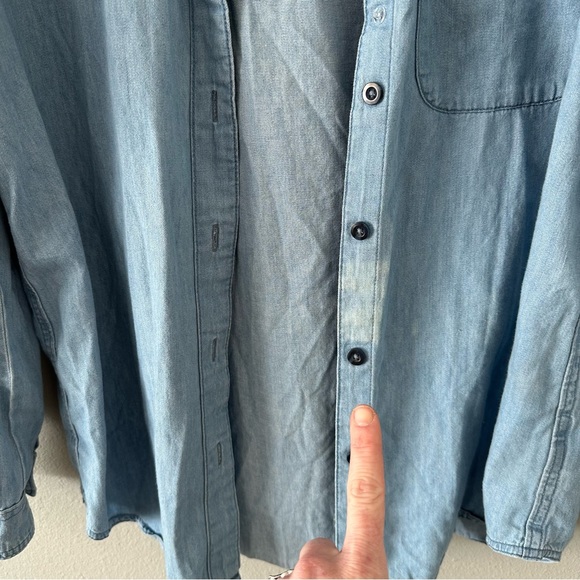 Lee Light Blue Denim Button Down Shirt Size Large - Picture 8 of 13